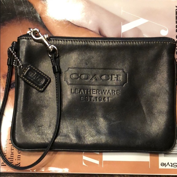 Coach Handbags - Vintage Coach Wristlet
